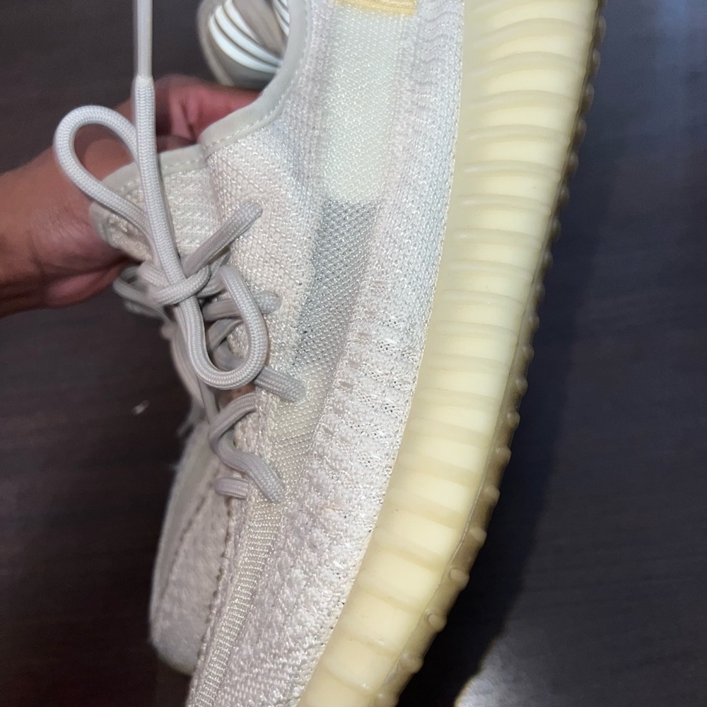 Yeezy Boost - image 4